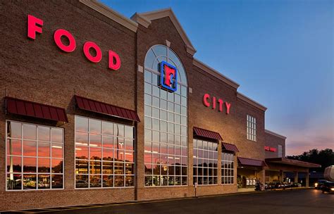 Food city supermarket - 285 E. Orange Avenue Chula Vista, CA 91911 